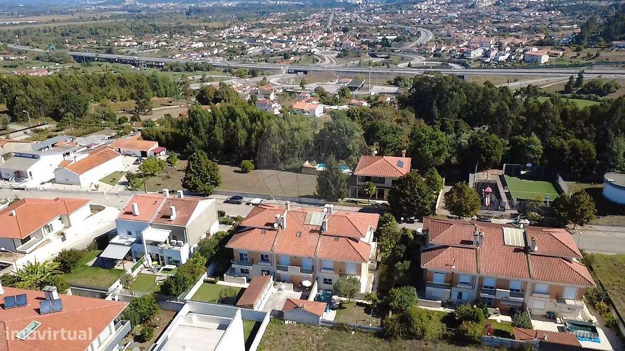 Moradia T4 para venda - Grande imagem: 2/50