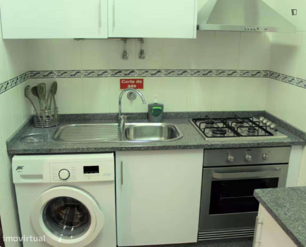 Apartamento com 2 quartos - localizado em Funchal - Grande imagem: 2/6