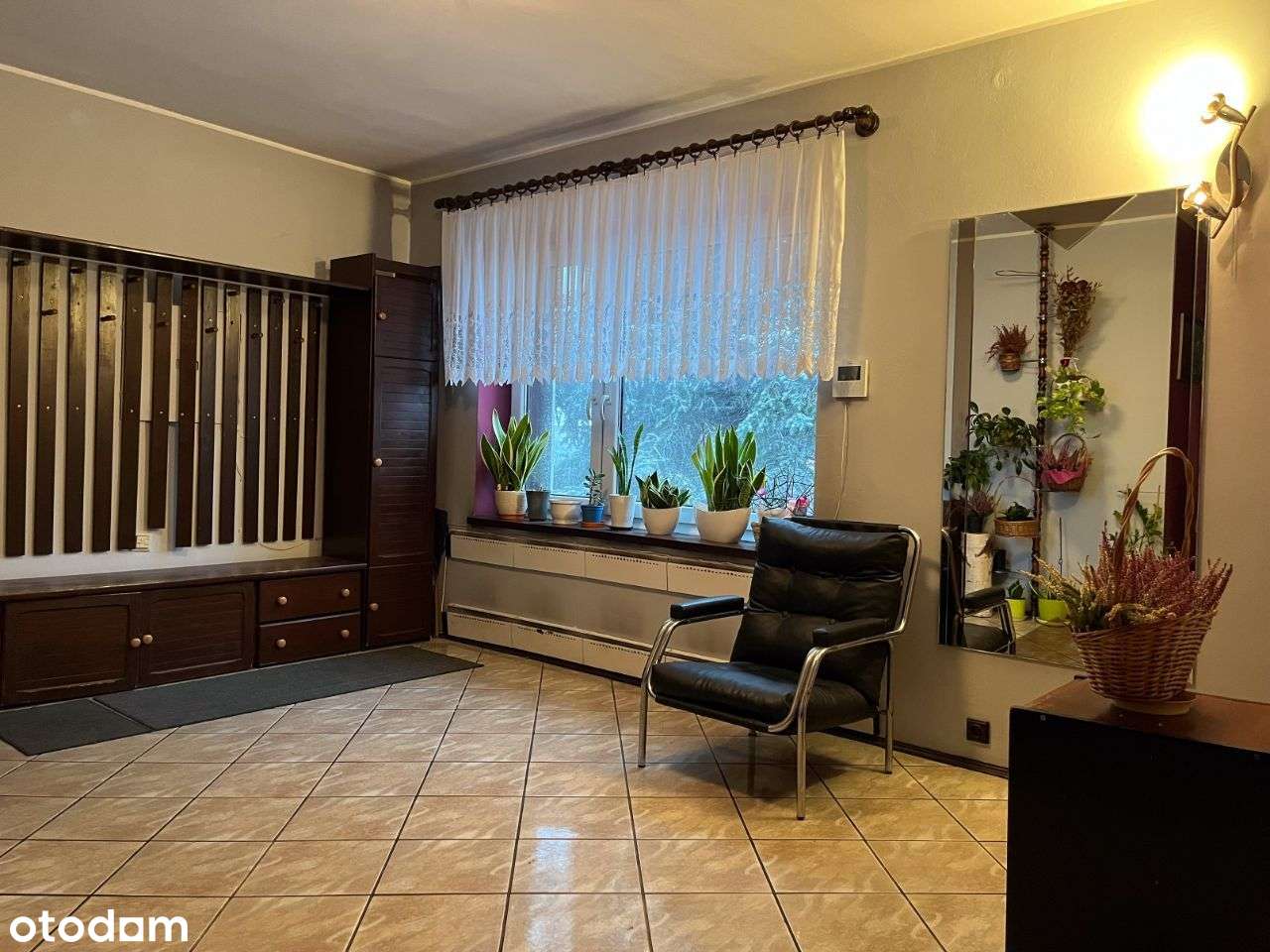 Dom z funkcją usługową – 352 mkw.-7