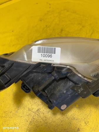 HALOGEN LEWY KIA CEED 3 III 92201J7000 - 2