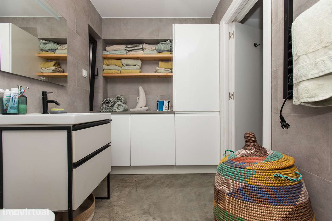 Moradia isolada terreno de 811m2 piscina jardim Sesimbra-30