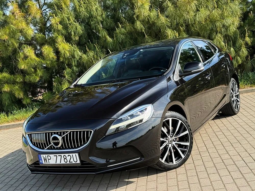 Volvo V40 II D2 Geartronic Inscription 2017