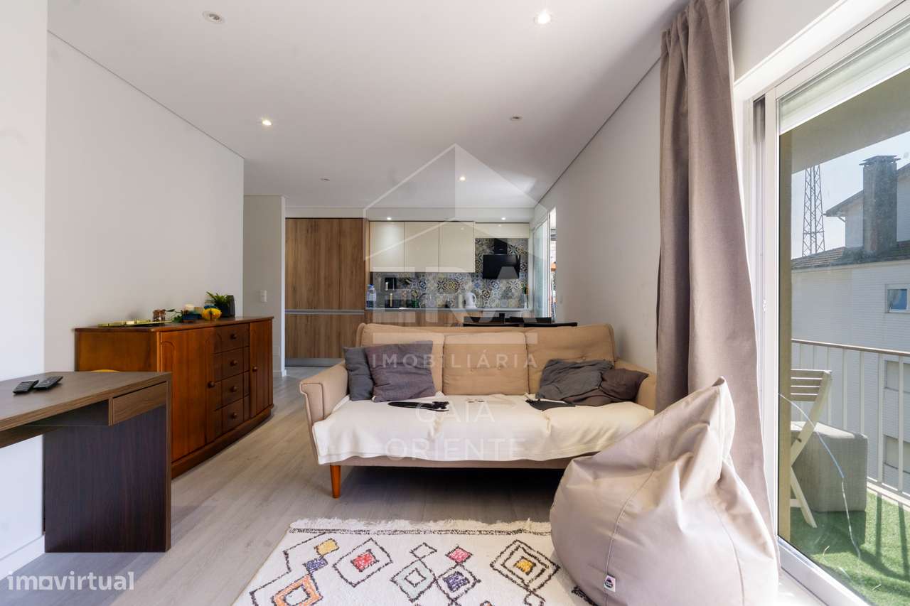 T2 com terraço e garagem em Vilar de Andorinho-13