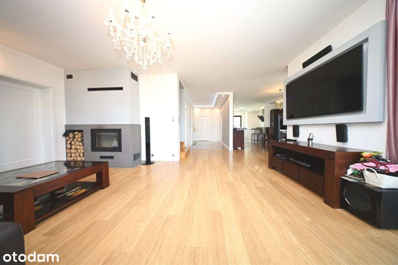 Niesamwita Rezydencja jedynie 7 minut od Centrum !-10