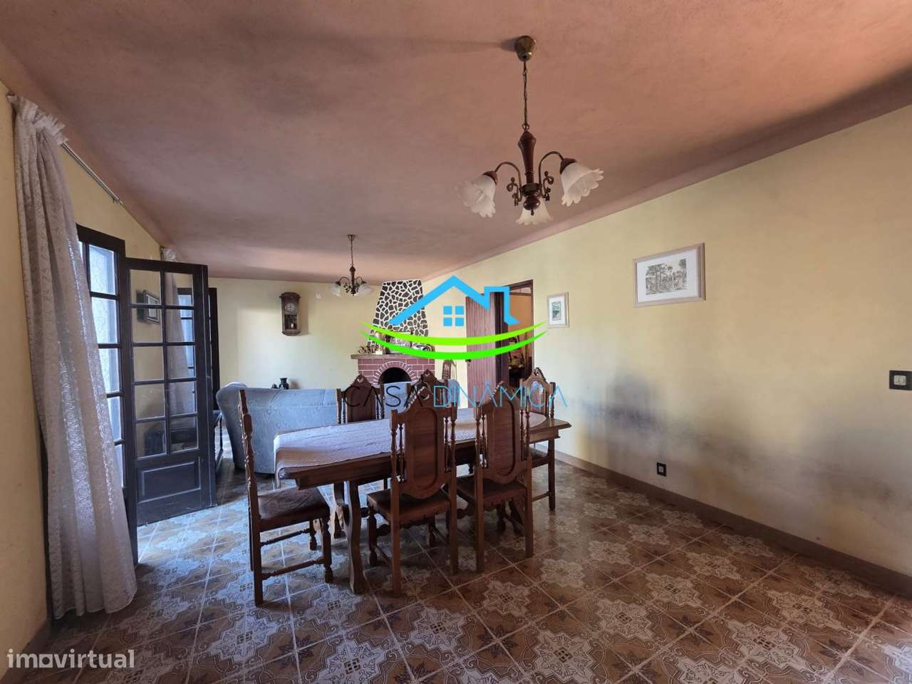 Moradia T3 em Azenha com terreno de 2000m2-2