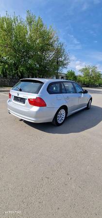 BMW Seria 3 320d xDrive - 3