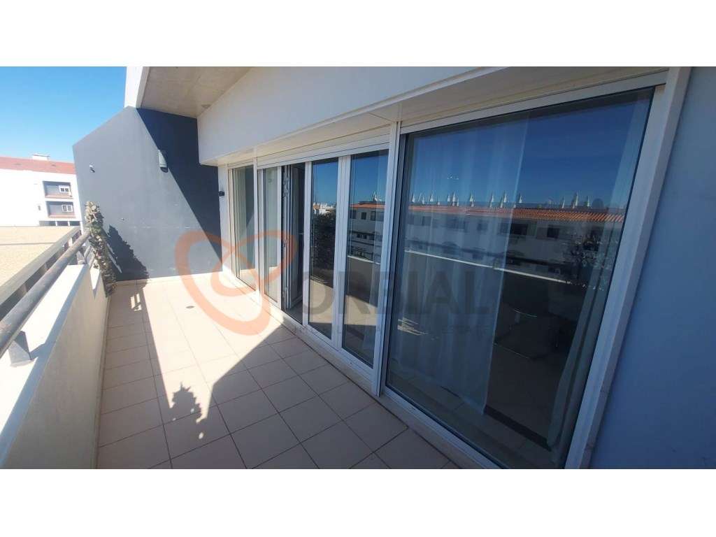 Fantástico Apartamento T2 para venda em Albufeira com piscina e gar... - Grande imagem: 2/25