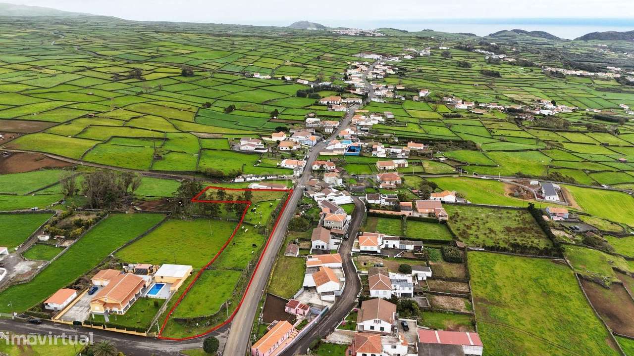 Terreno em Porto Judeu, Angra do Heroísmo - Grande imagem: 2/5