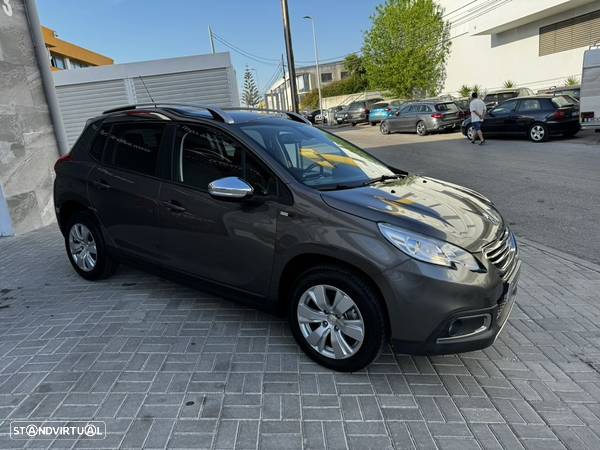 Peugeot 2008 1.2 PureTech Style - 8