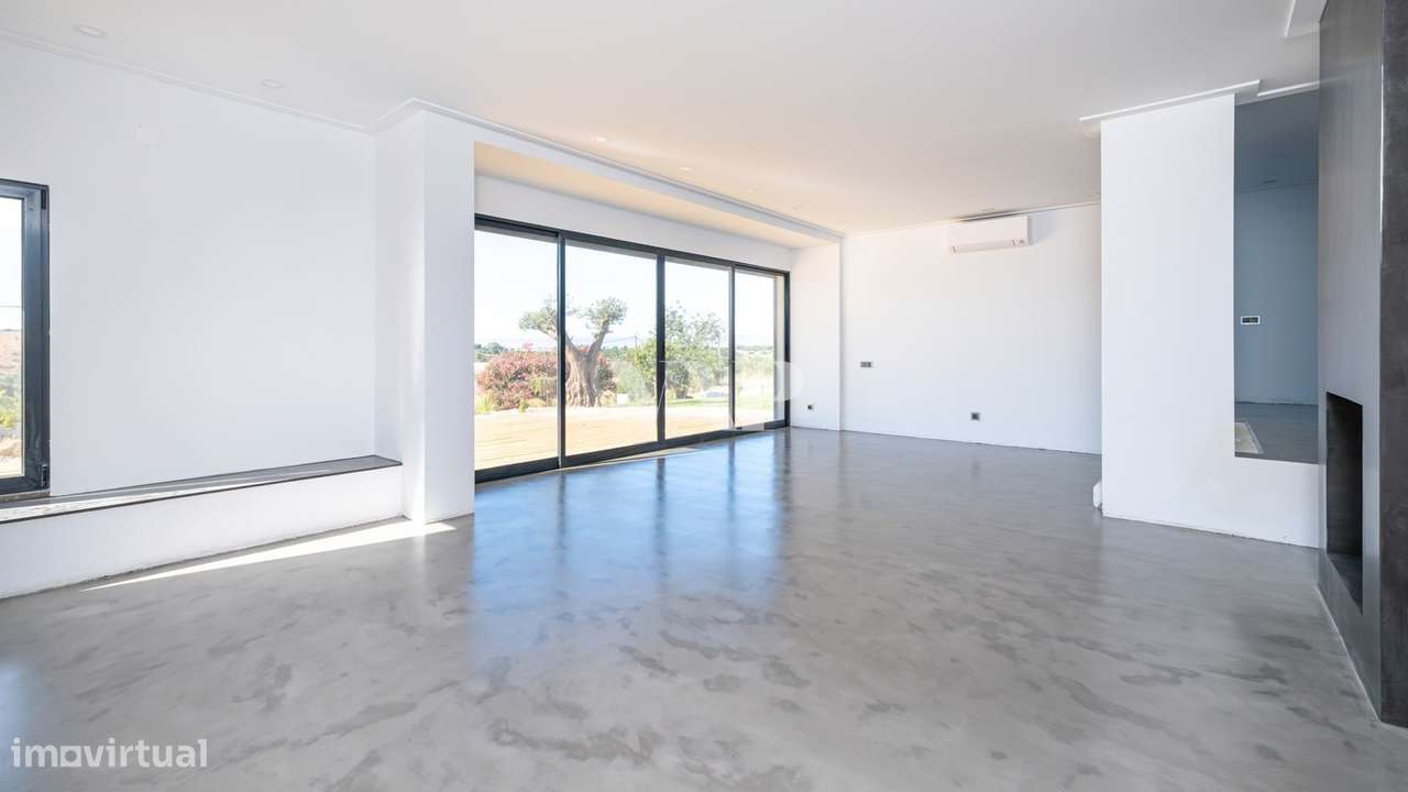 Moradia V5+2 com piscina, Fonte Santa, Quarteira - Grande imagem: 5/38