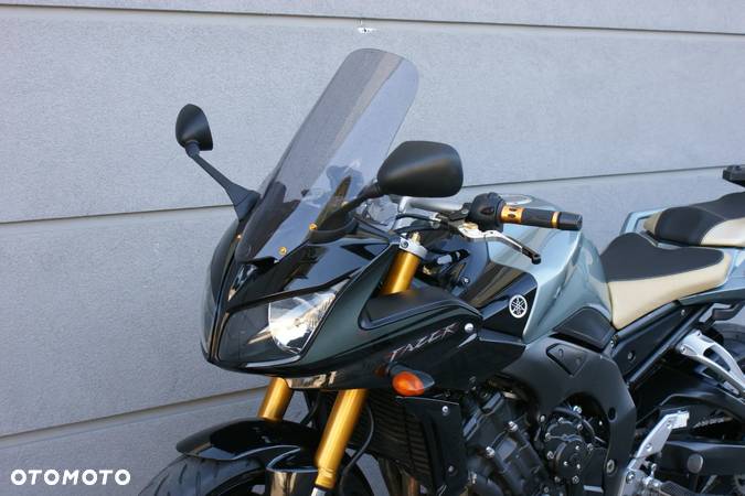 Yamaha FZ - 11