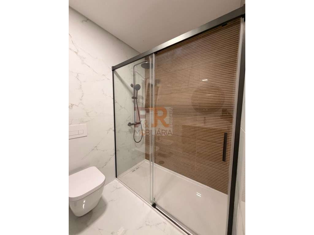 Moradia Geminada Gaveto T3 com Garagem Quinta do Conde-34