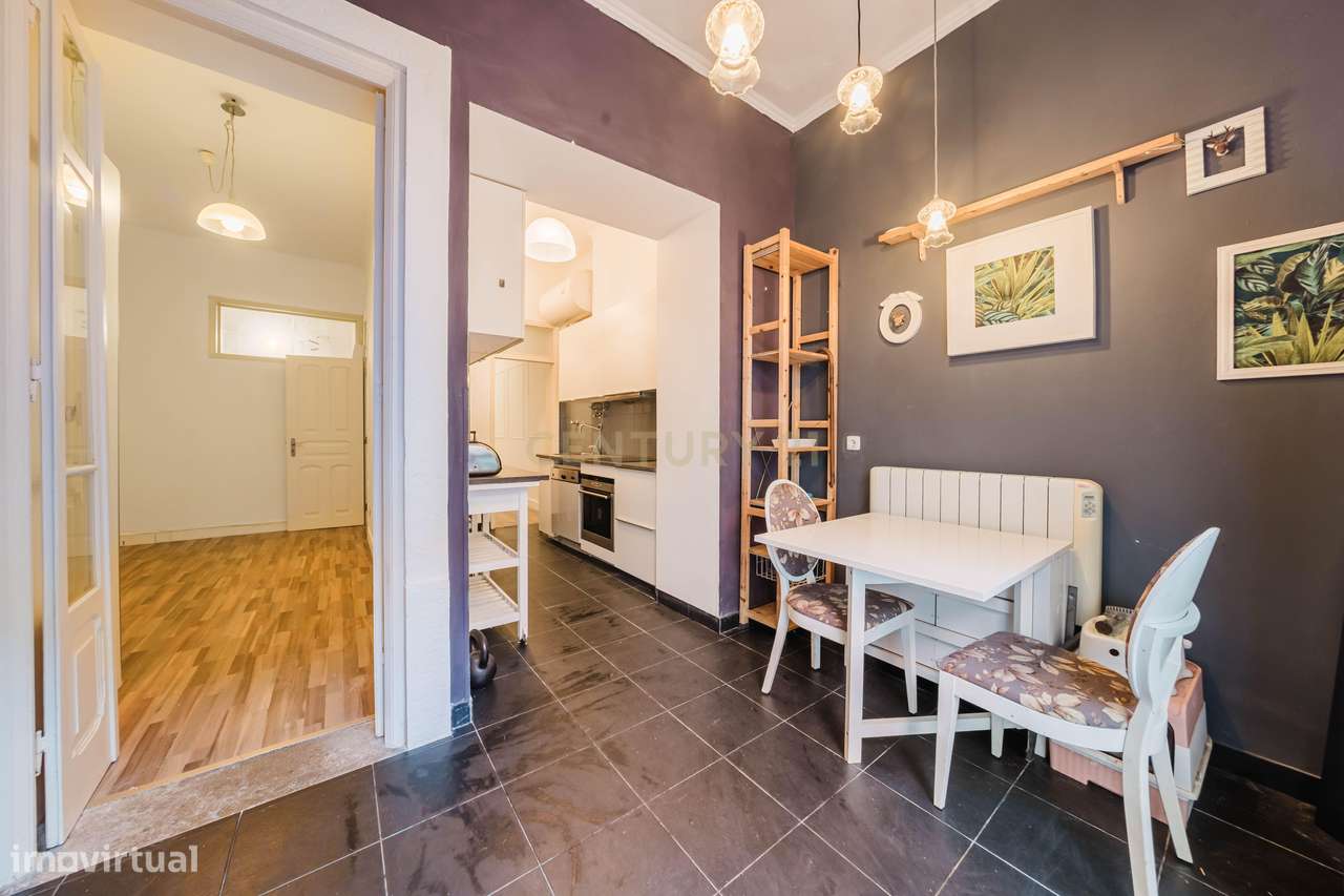 T2 com Amplo Terraço Privativo em Lisboa-16