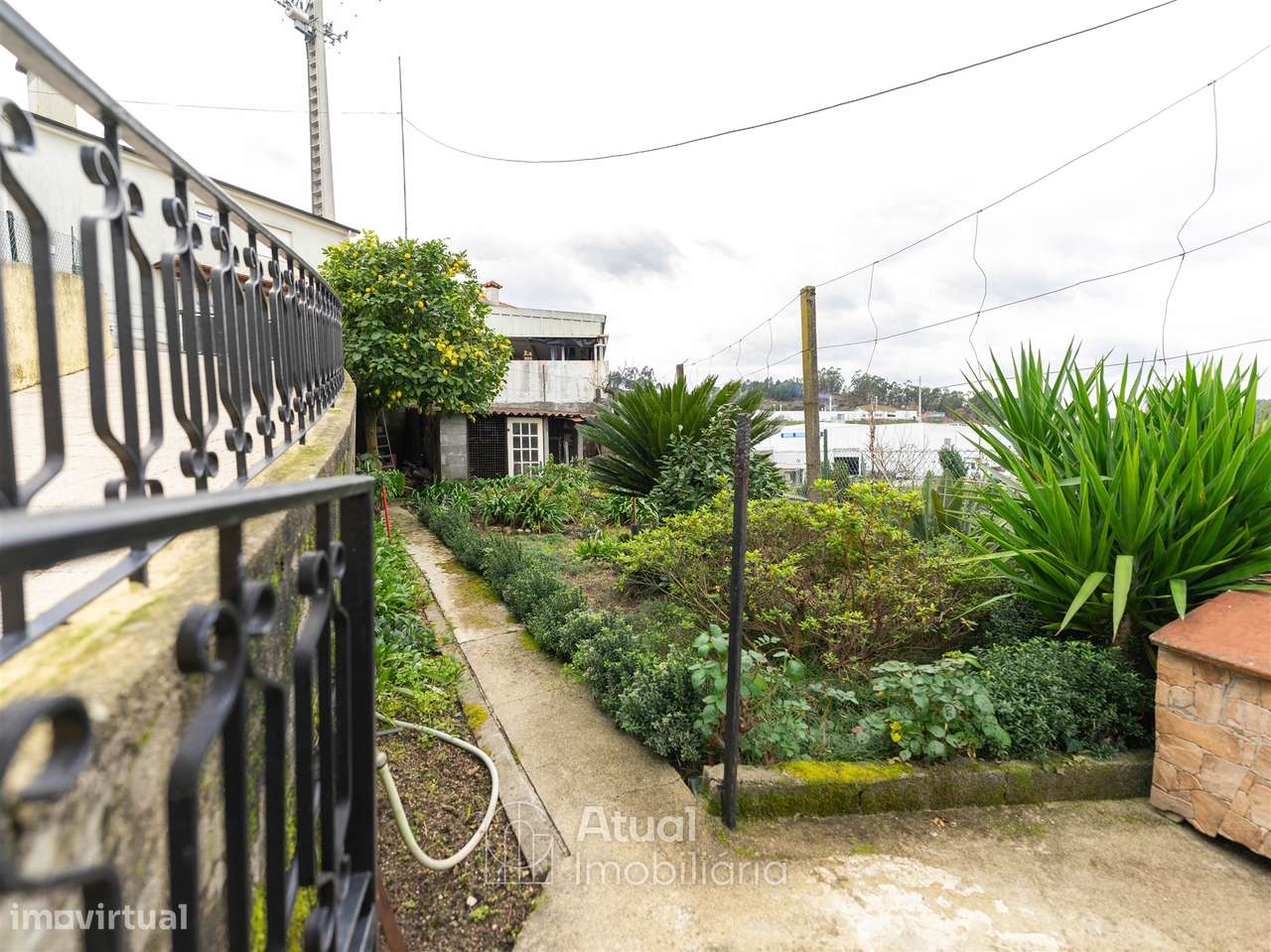 Moradia Isolada T2 Venda em Caldas de Vizela (São Miguel e São João),V-19