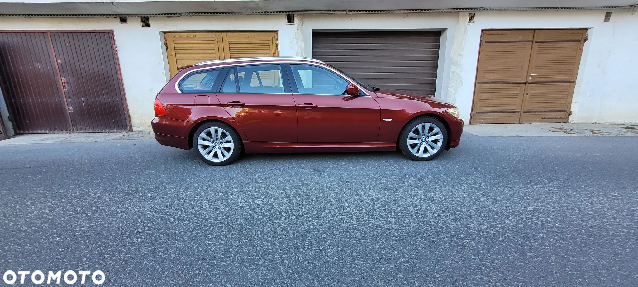 BMW Seria 3 320d Touring - 1