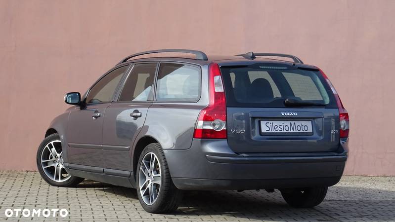 Volvo V50 - 3