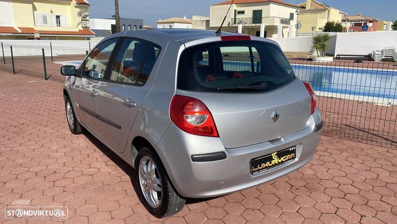 Renault Clio 1.2 16V Rip Curl II - 8