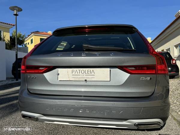 Volvo V90 Cross Country - 8