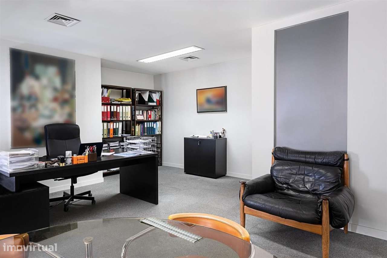 Escritório, Chiado, Lisboa - Grande imagem: 2/21