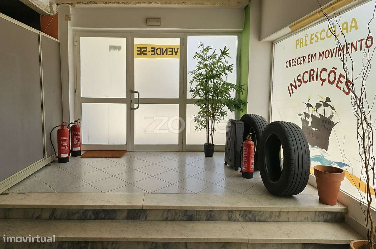 Loja Barreiro 237m2 - Grande imagem: 5/5