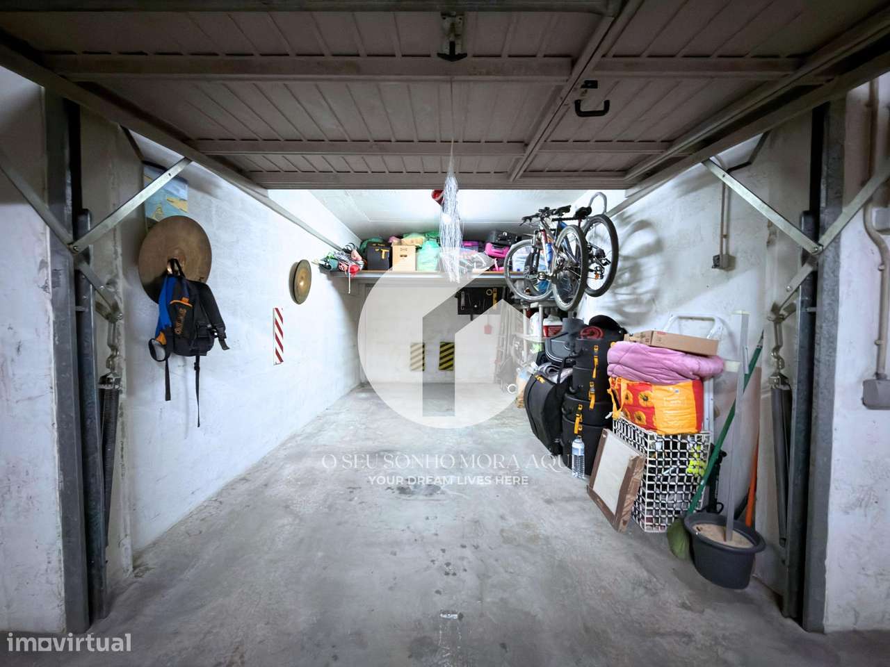 Apartamento T2 com Garagem em BOX e Elevador em FARO-18