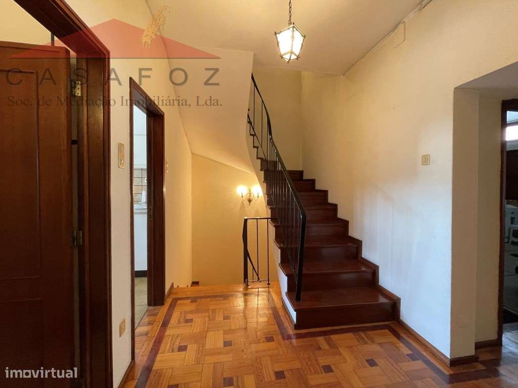 Venda Moradia T6 no Bairro dos Músicos-3