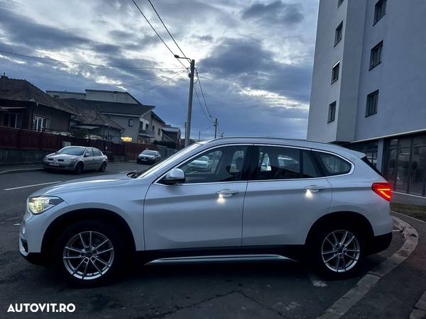 BMW X1 xDrive18d xLine - 3