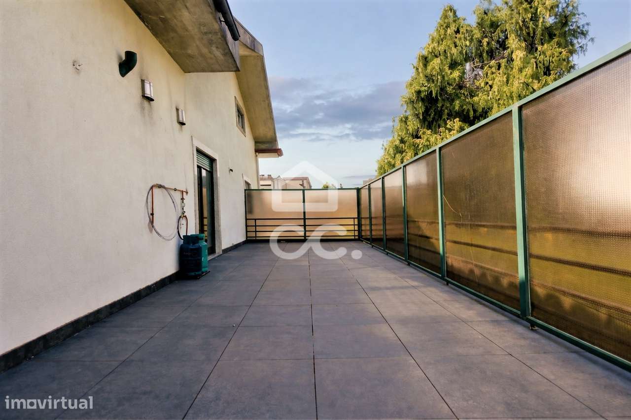 T2 Mobilado com Terraço em Polvoreira – Guimarães - Grande imagem: 4/16