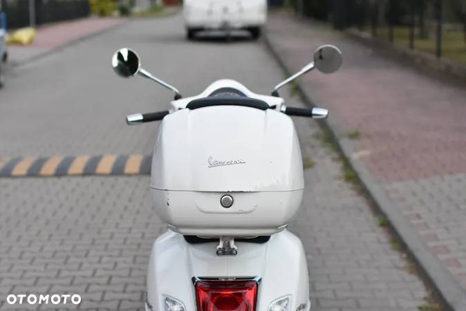 Vespa GTS - 13