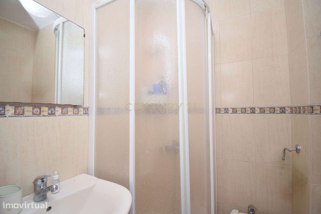 T2 duplex com sótão nas Pedralvas, Benfica-13