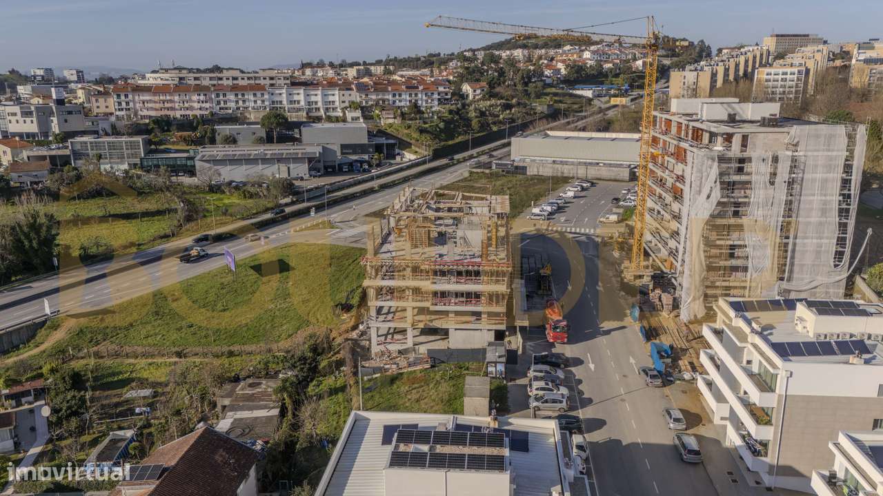Apartamento T3 Novo em Condomínio de Luxo – Nogueira, Braga-0