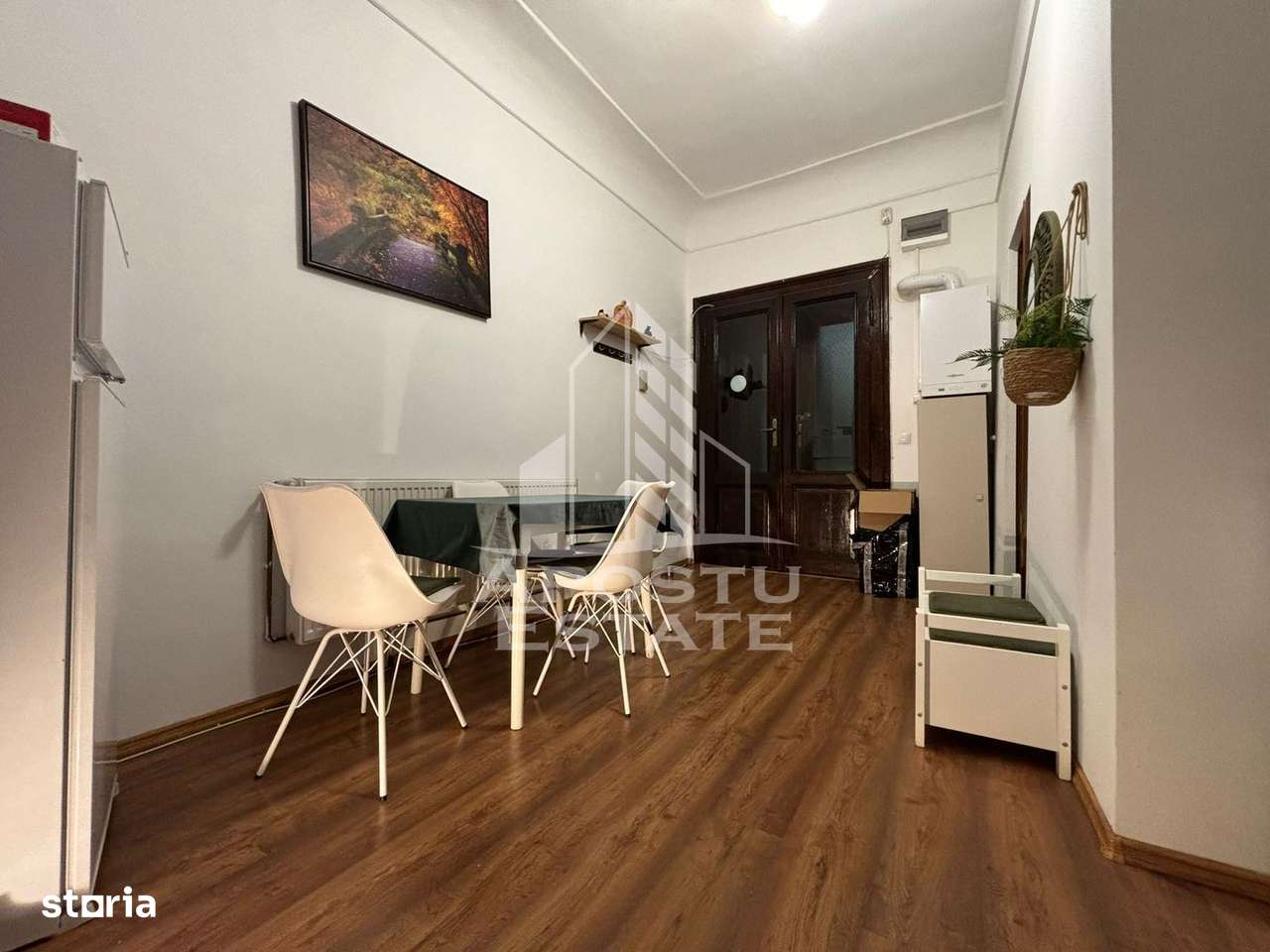 Apartament cu o camera,etajul 1, centrala proprie, zona Centrala - Imagine principală: 4/6