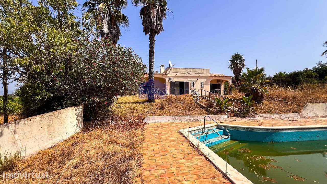 Moradia Isolada T3 com Piscina e vista para o Golf - Lagoa, Algarve-15