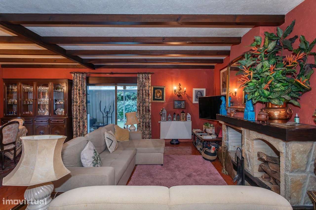 Birre Premium (King's College): Moradia T4 em Lote de 540m2 com Total - Grande imagem: 3/47