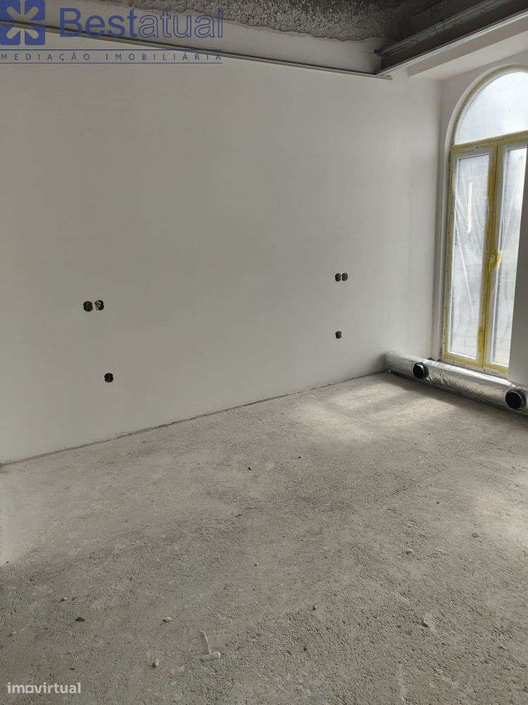 Moradias Bifamiliar - Acab. de Qualidade - Avidos-40