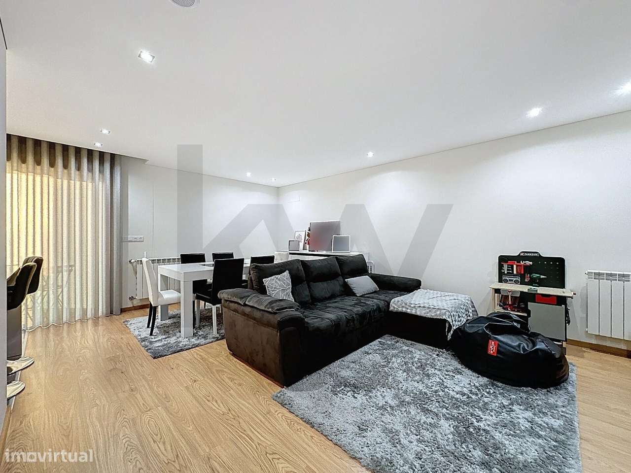 Apartamento T2 c/ Garagem Fechada em Perfeito Estado- Urbanização Pass - Grande imagem: 2/37