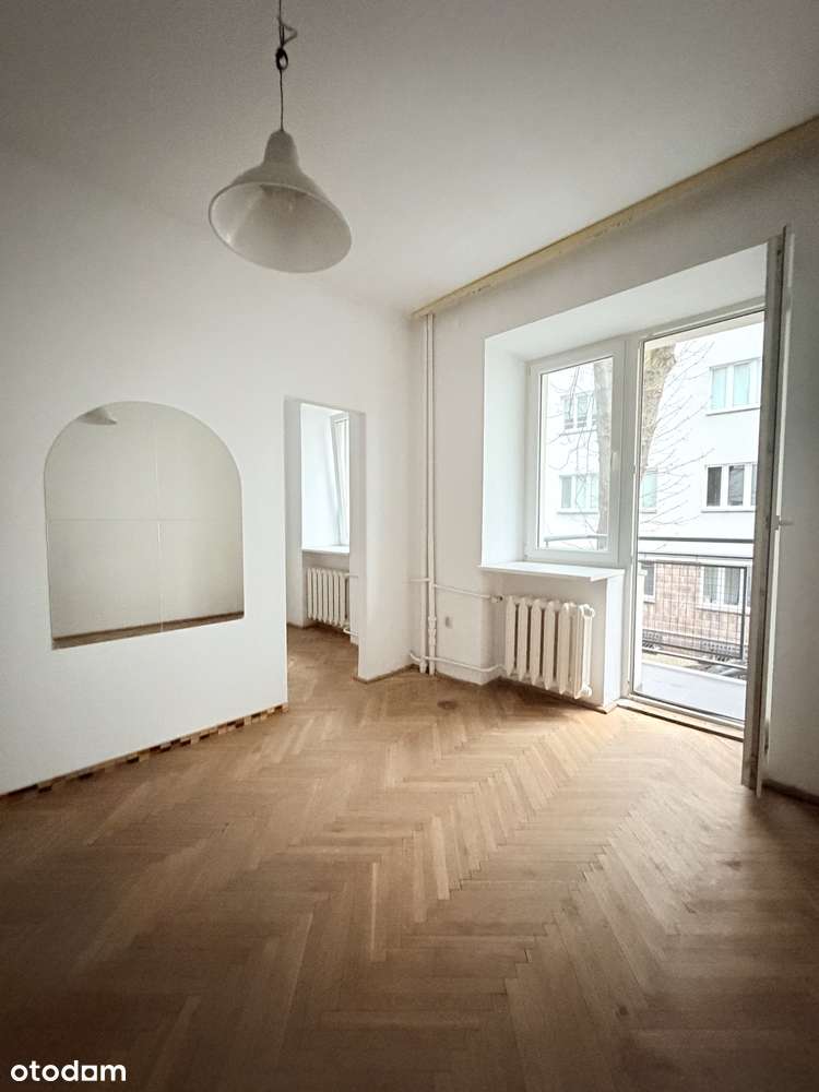 Okazja inwestycyjna:Kawalerka z osobną sypialnią i BALKONEM# KAMIENICA-3