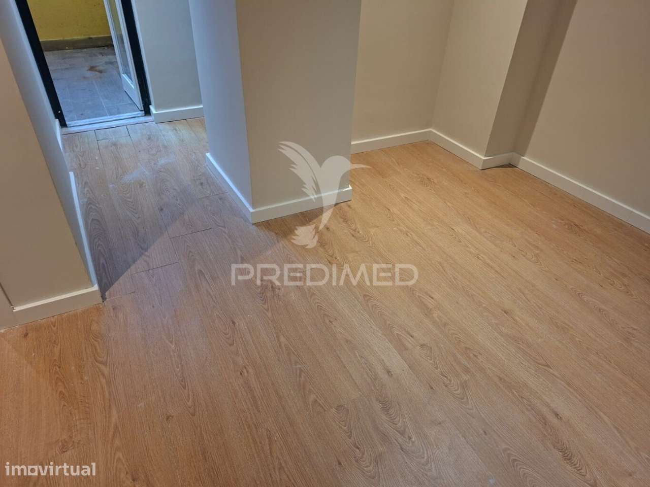 Apartamento T2 com Pátio Privativo exterior. - Grande imagem: 3/27