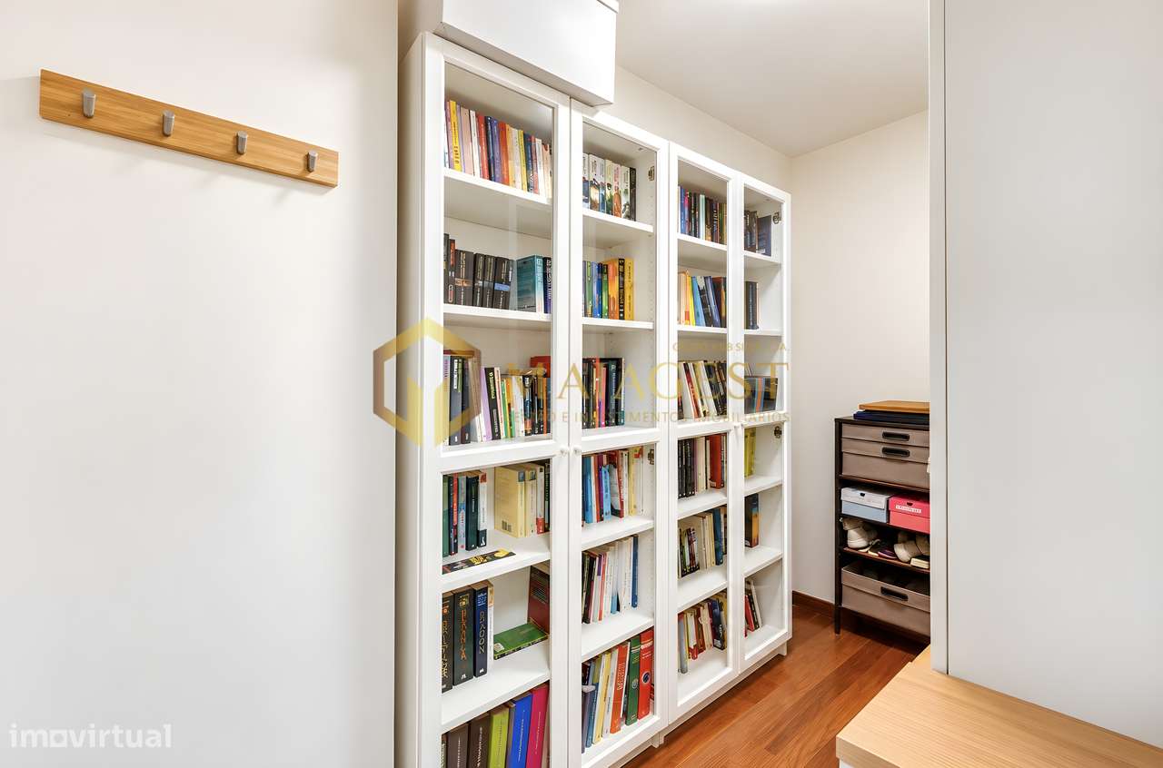 Apartamento T2+1 com Suite e Varanda no Centro de Gaia-19