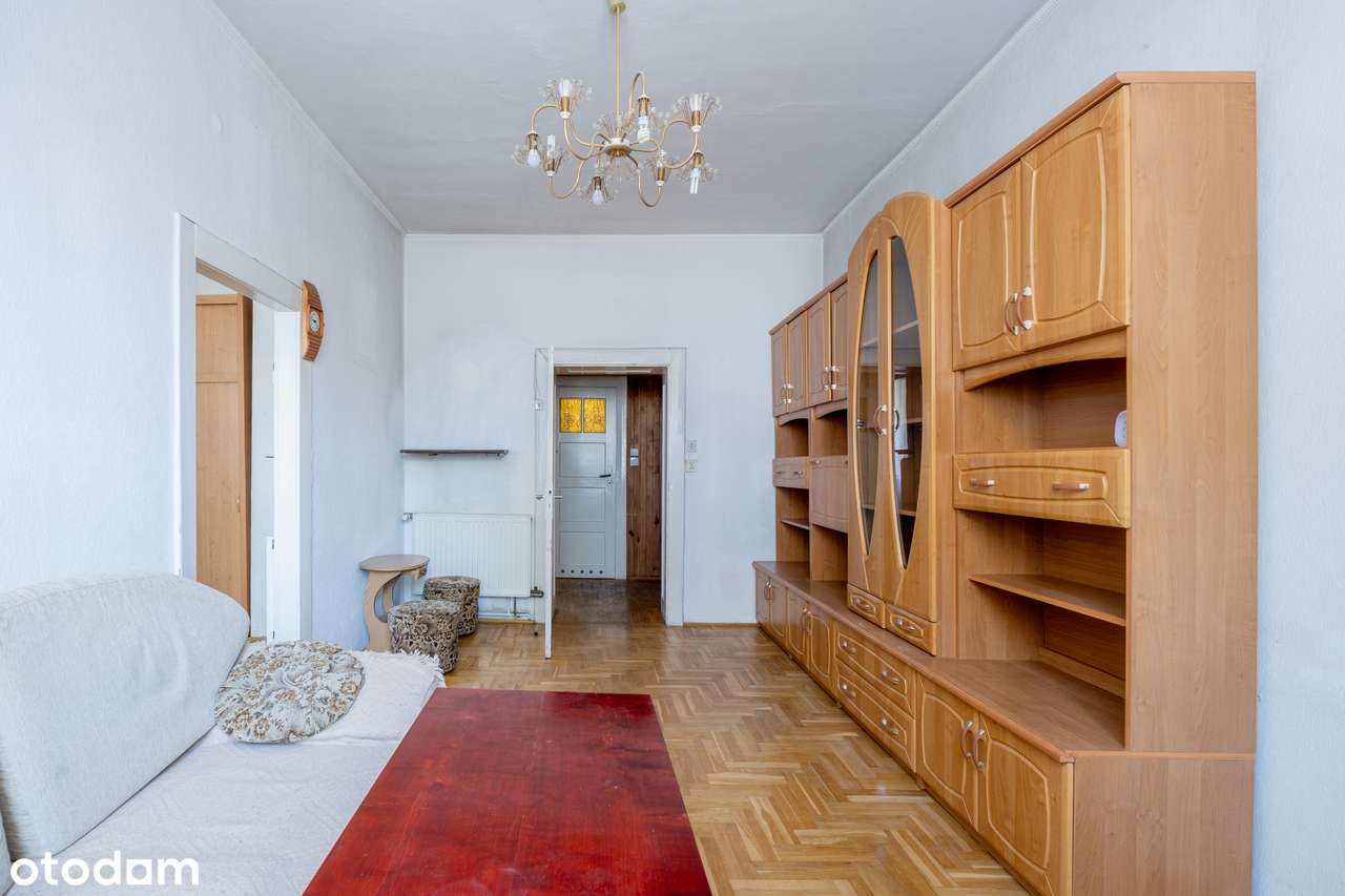 3 pokoje ul. Hallera-10