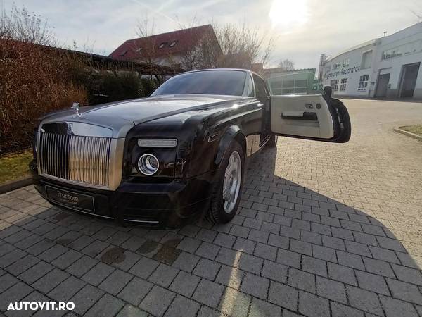 Rolls-Royce Phantom Drophead Coupe - 7