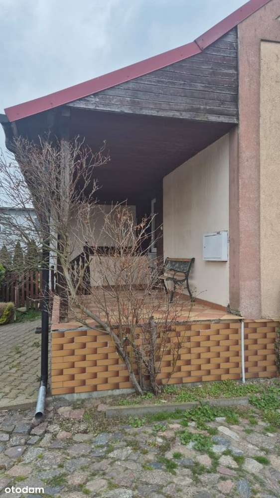 Dom w Starkowie z działką-6