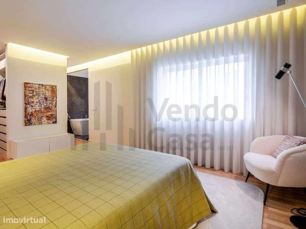 Vende-se Moradia de Luxo Centro de Braga-13