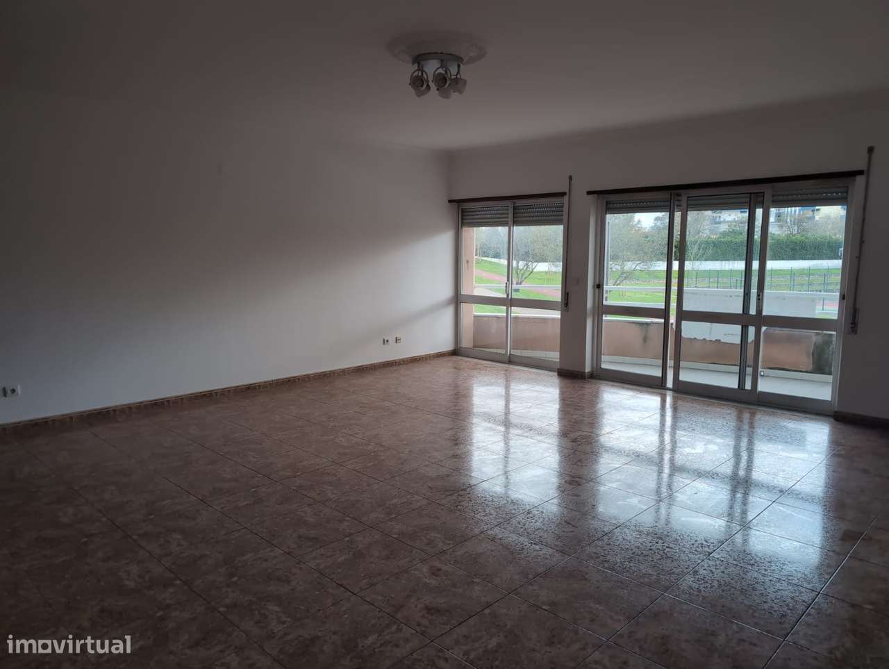 Apartamento T3 com Parqueamento em Benavente - Grande imagem: 4/16