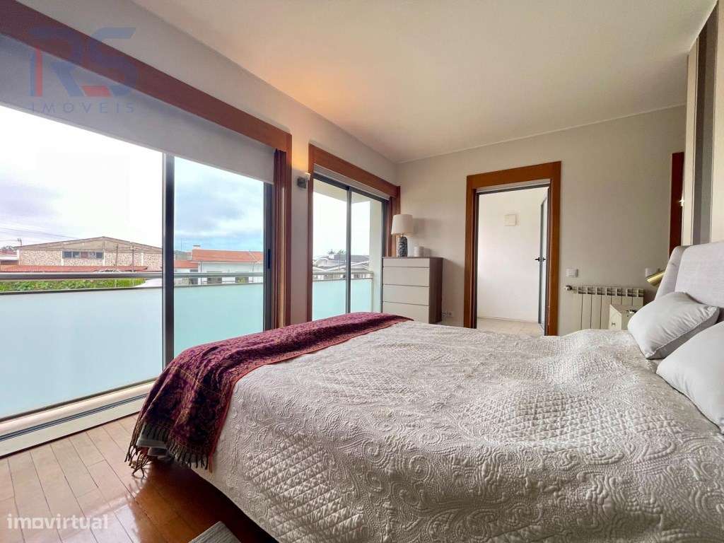 Moradia condomínio fechado T5-18