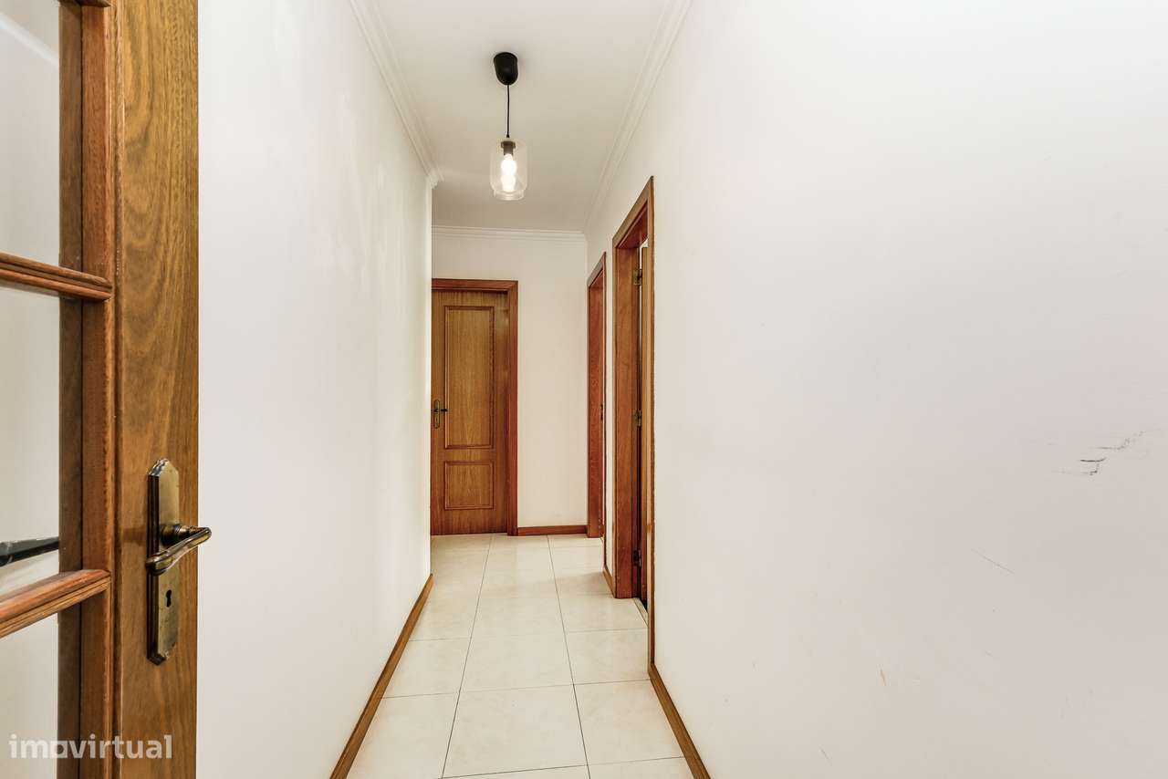 T3 – Rio de Mouro 103m² + Garagem + Arrecadação-1