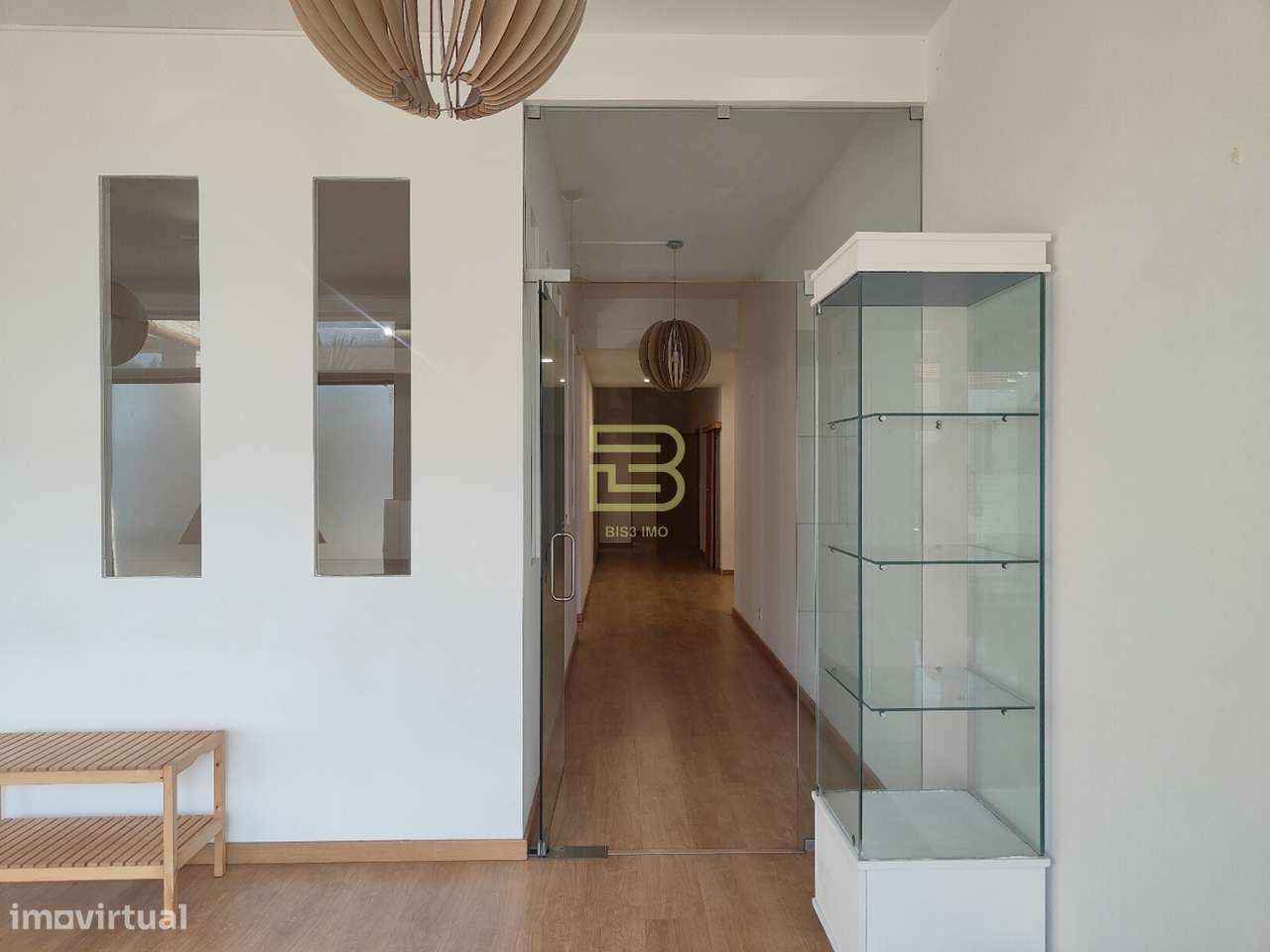 LOJA com 136m² em Zona Estratégica –BAGUIM do MONTE – Ideal para Vário - Grande imagem: 3/15