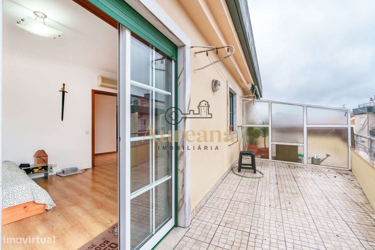 Apartamento T2 com Terraço _ Fátima-7