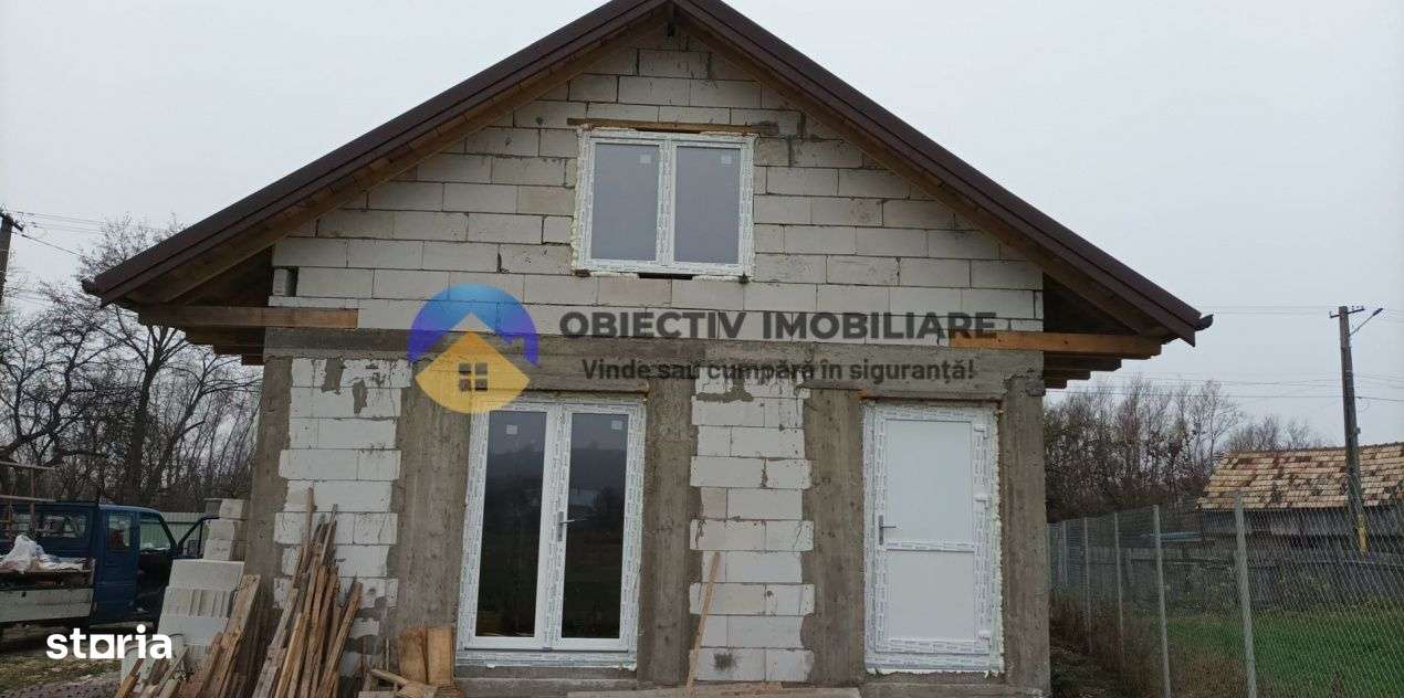 Casa + teren 2335 mp de vanzare – comuna Bodesti-4