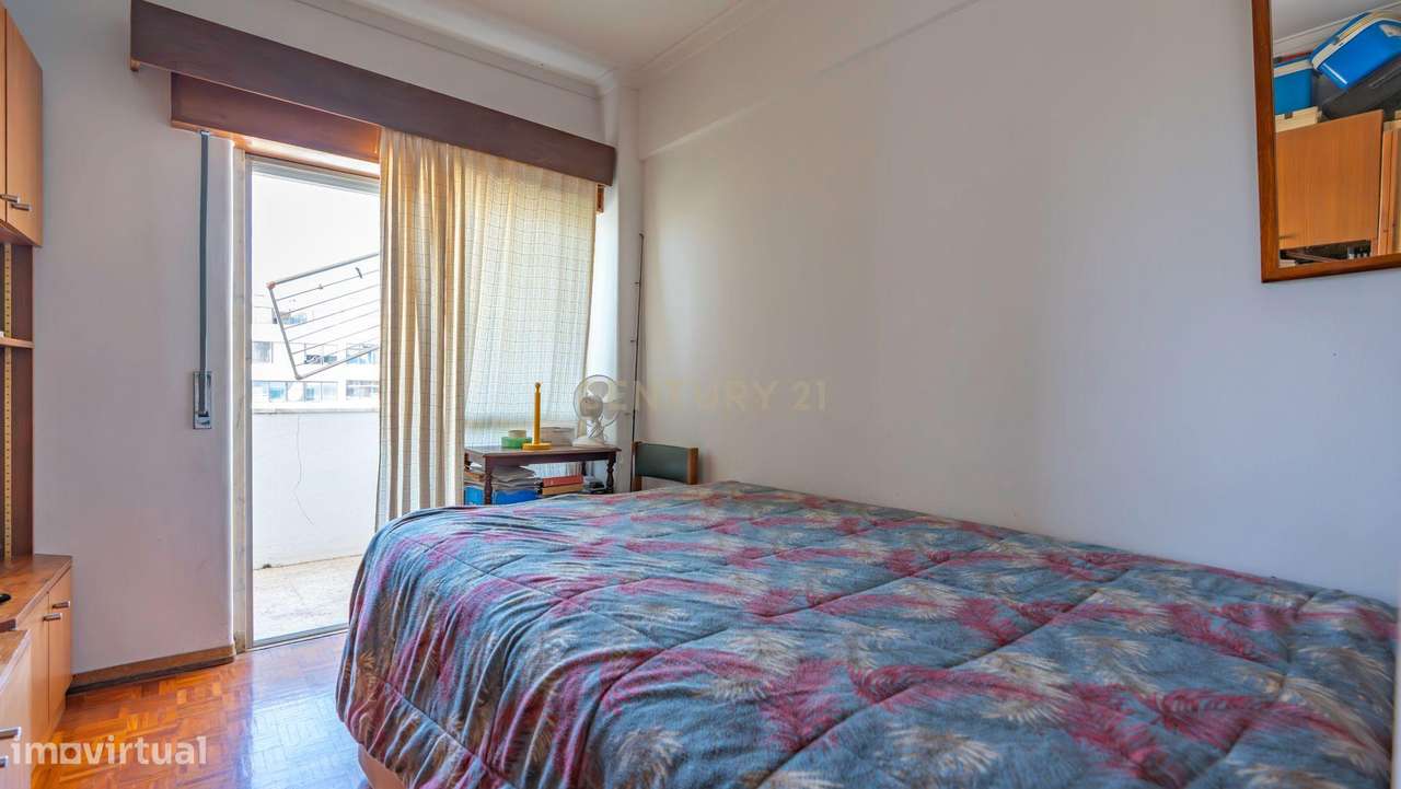 Encantador Apartamento T2 com Vista para o Rio em Paço de Arcos - Grande imagem: 4/53